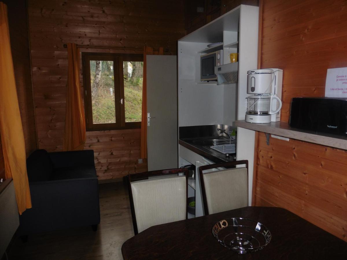 Camping Le Montbartoux Vollore-Ville Exterior foto