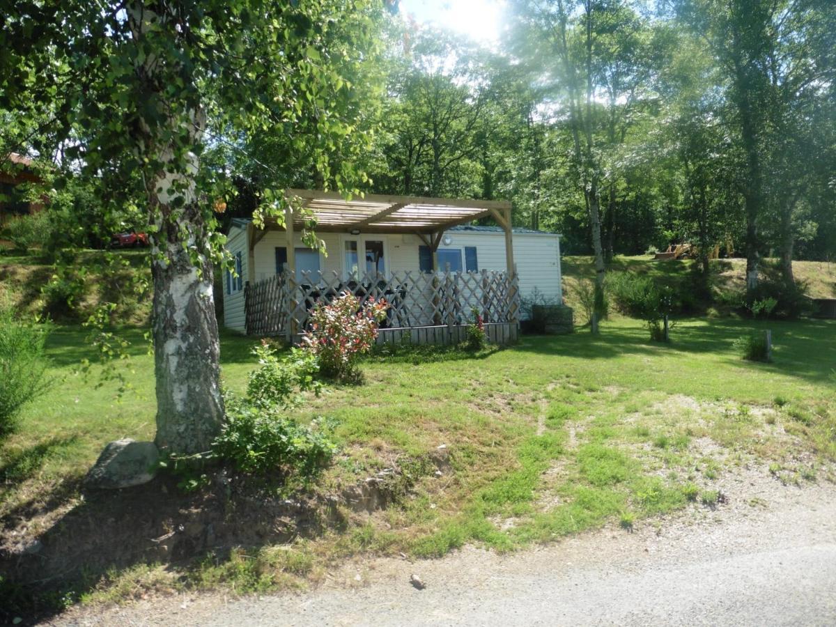 Camping Le Montbartoux Vollore-Ville Exterior foto