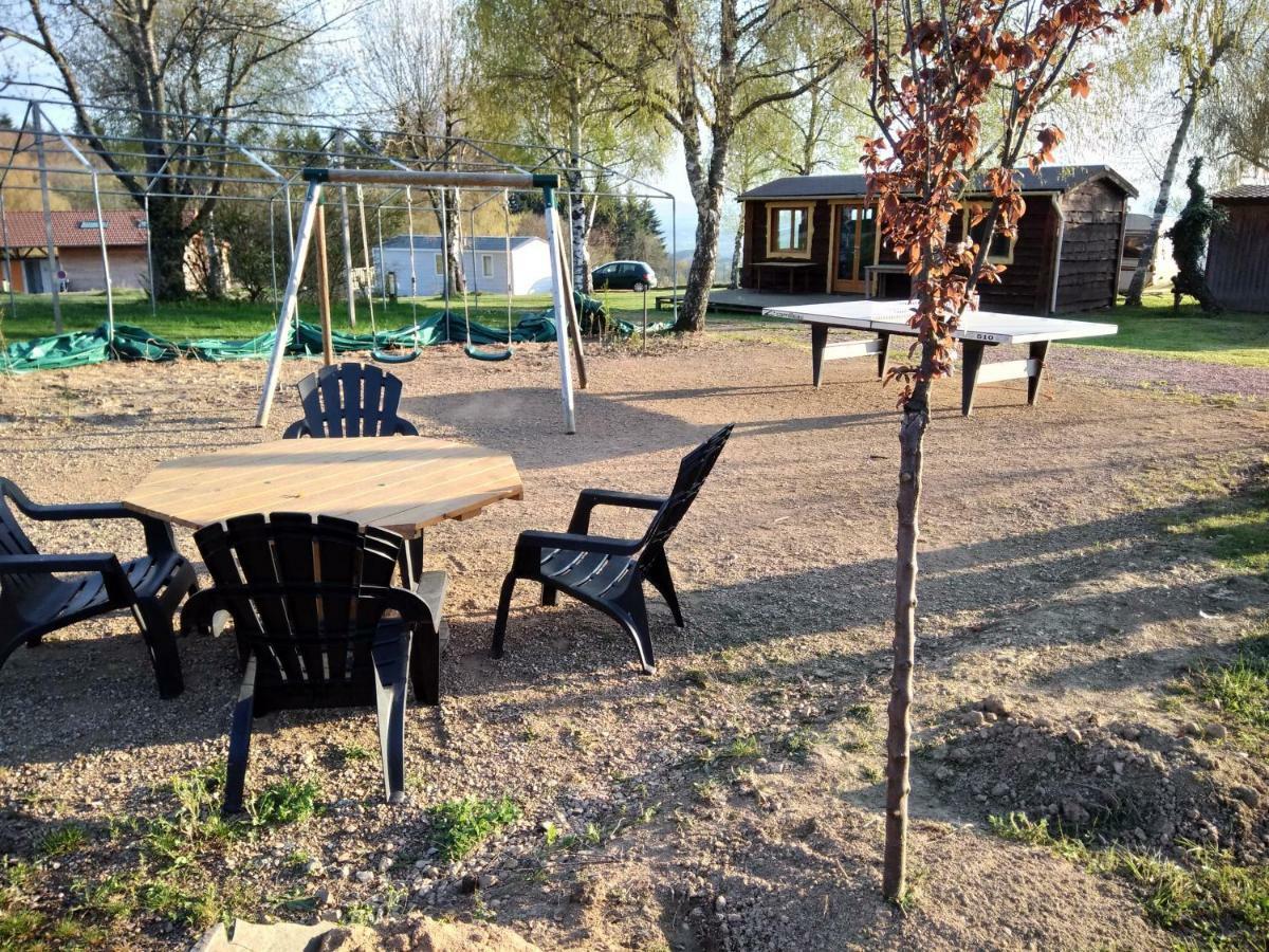 Camping Le Montbartoux Vollore-Ville Exterior foto