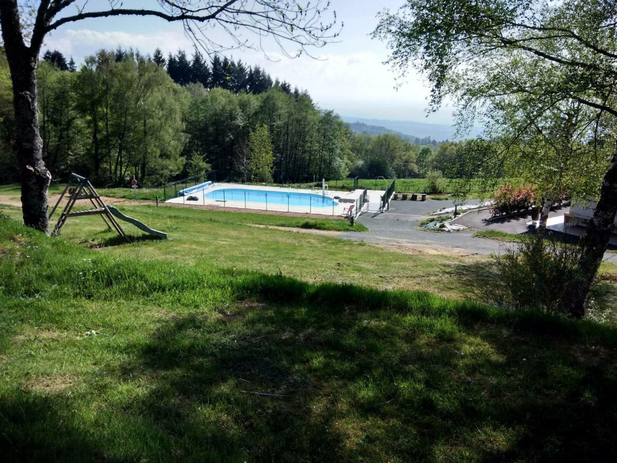 Camping Le Montbartoux Vollore-Ville Exterior foto